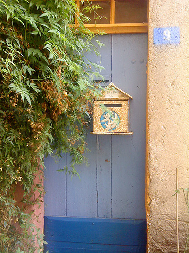 Blå dörr i Cotignac